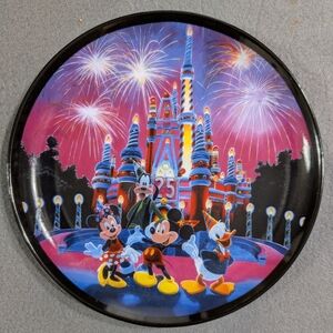 1996 Walt Disney 25th anniversary collector plate 8 1/2"‎ Disney World EUC